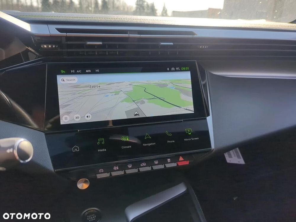 Peugeot 308 - 8