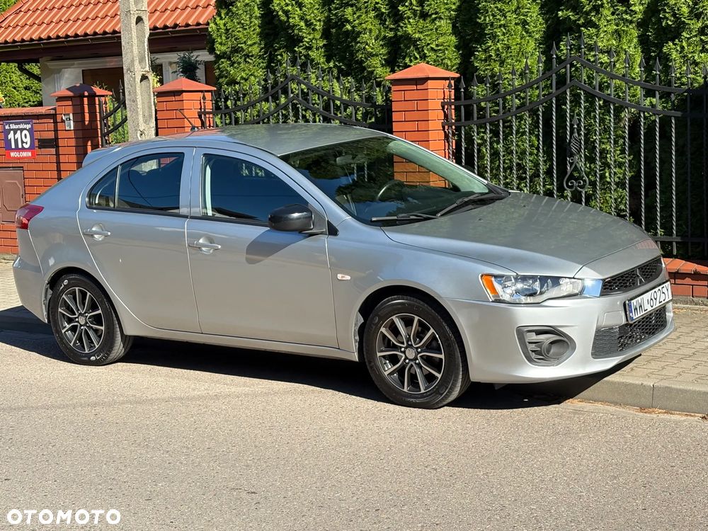Mitsubishi Lancer - 12