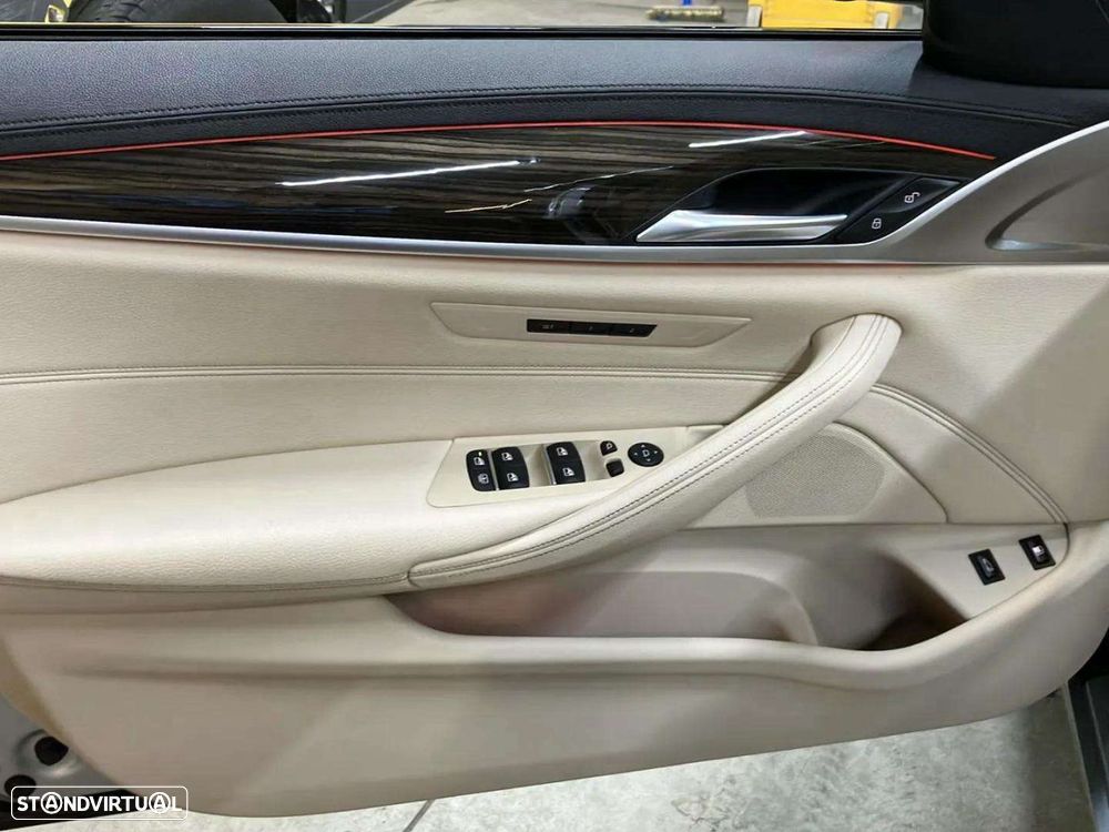 BMW 530 e iPerformance Line Luxury - 22