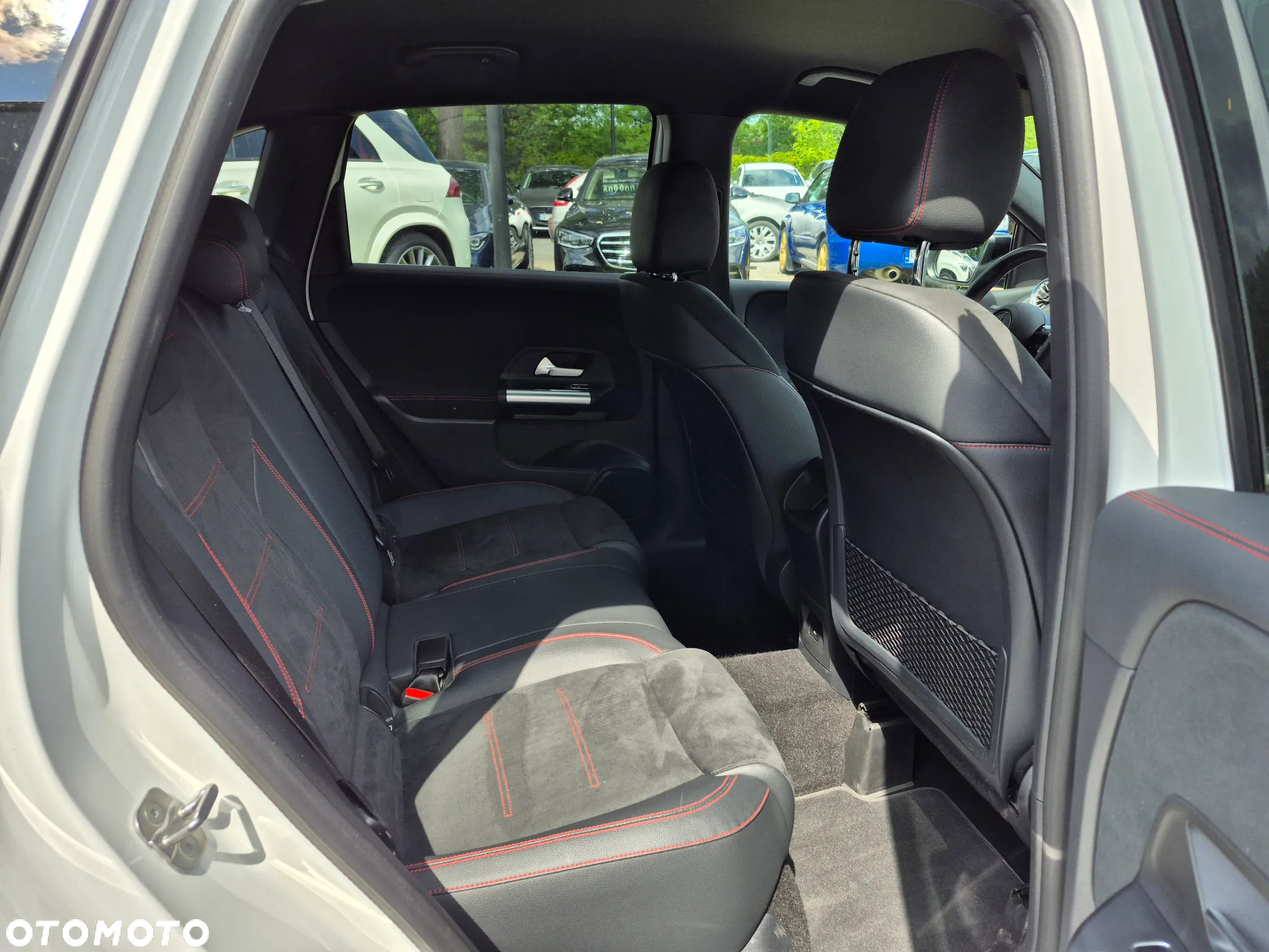 Mercedes-Benz Klasa B 200 7G-DCT - 28