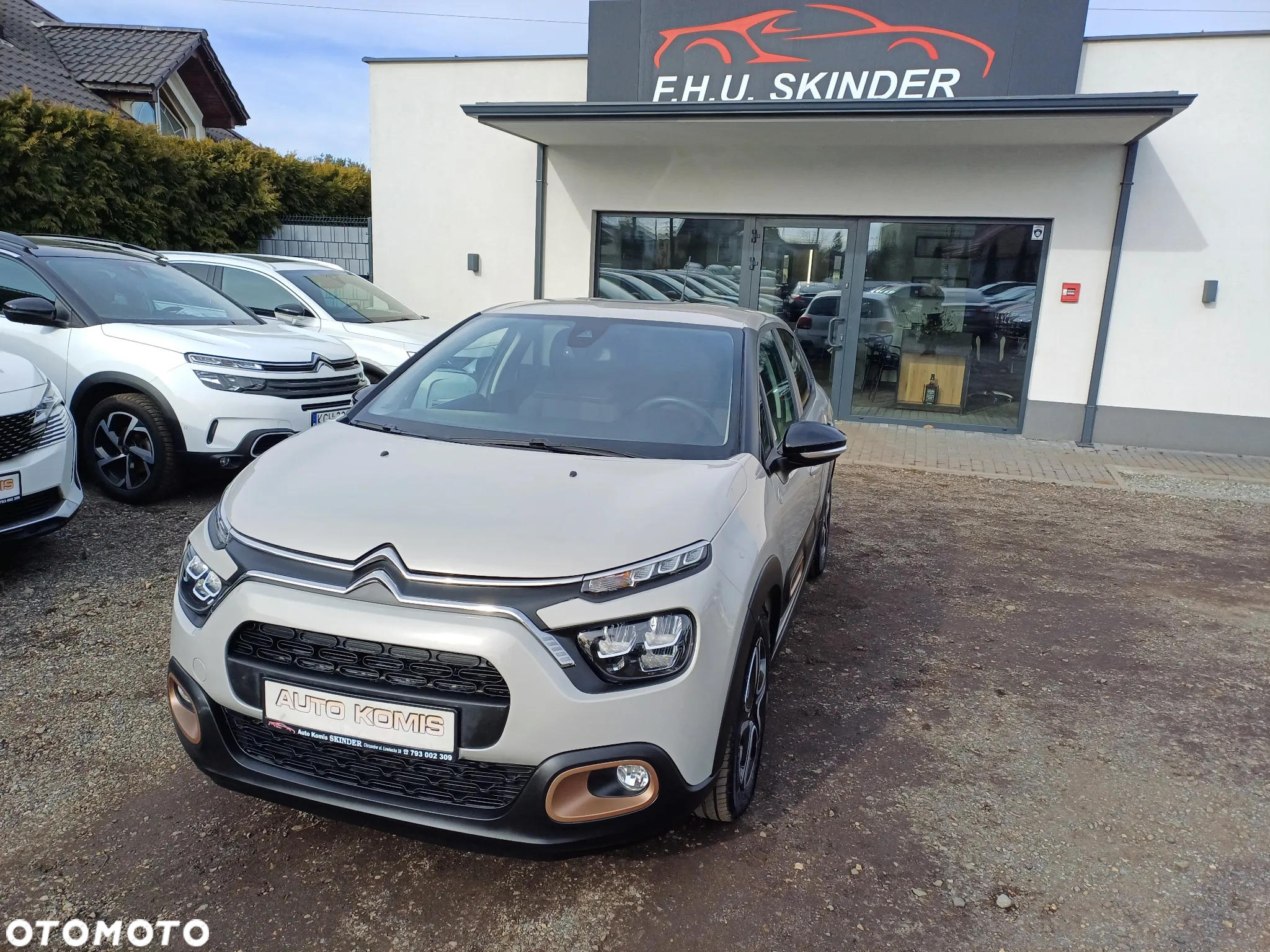 Citroën C3 1.2 PureTech C-Series - 2
