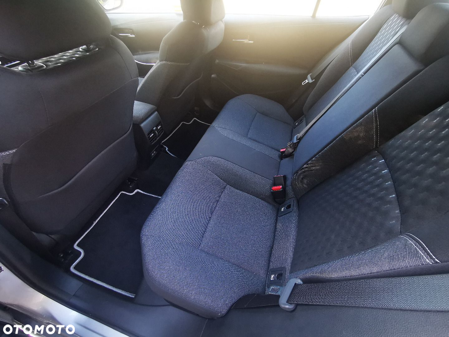 Toyota Corolla - 10