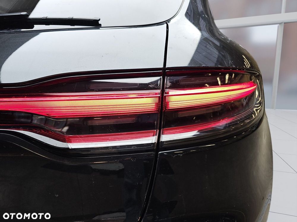 Porsche Macan T - 30