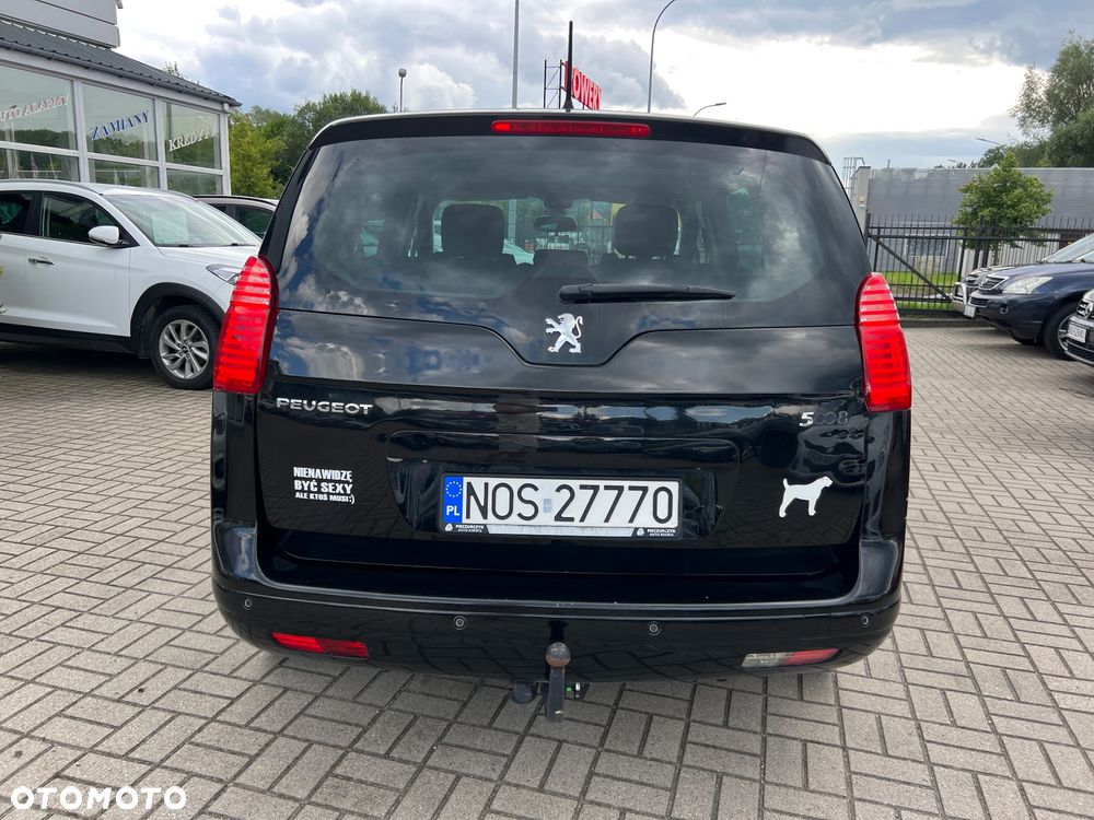 Peugeot 5008 - 10