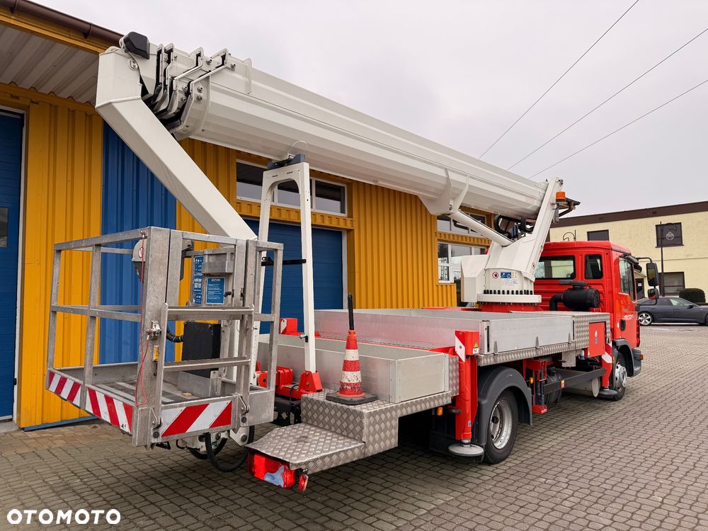 Ruthmann T330 (33m w bok 21,2m)Mercedes Atego, MAN TGL7.150 - 8