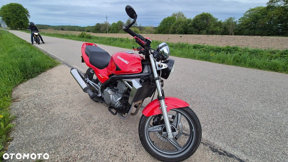 Kawasaki ER - 3