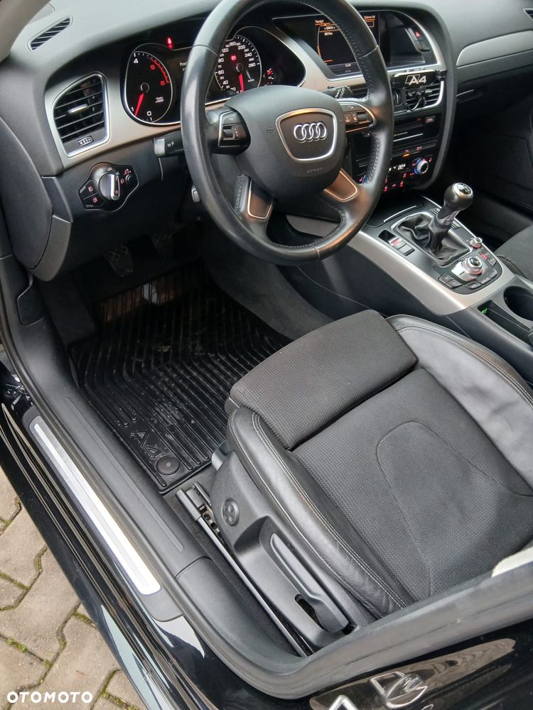 Audi A4 Avant 2.0 TDI - 10