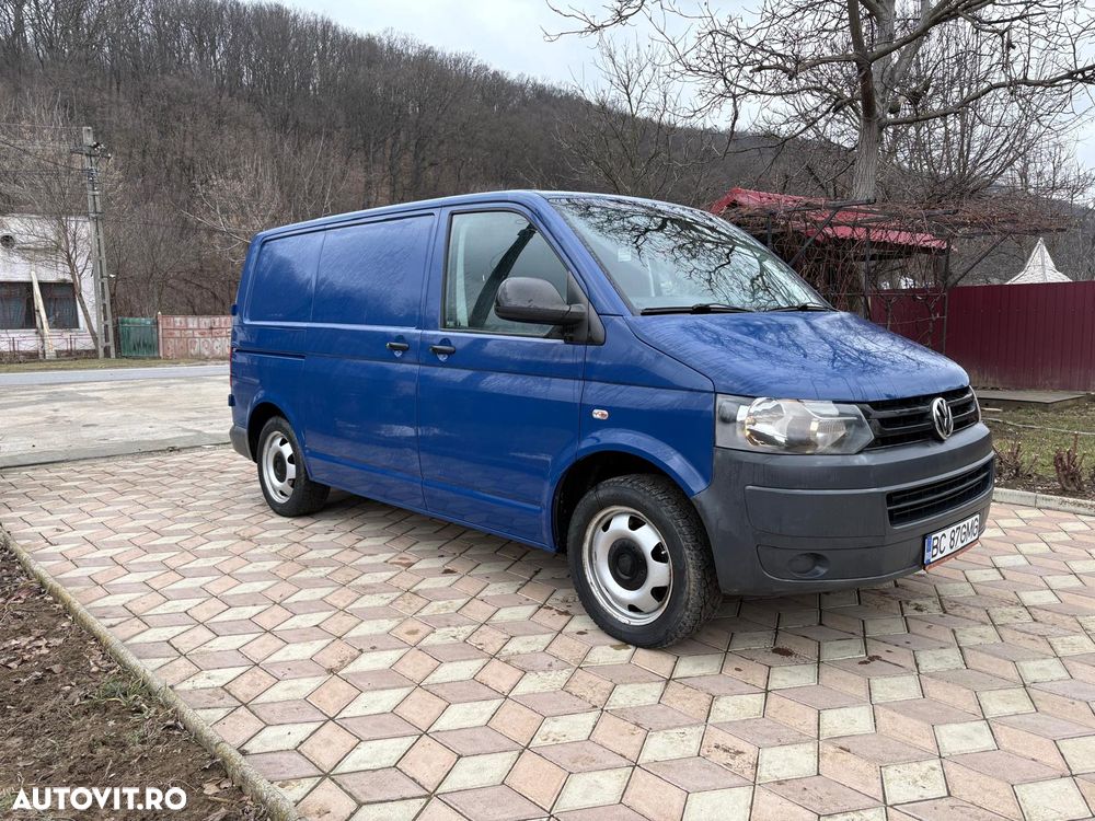 Volkswagen Transporter - 2