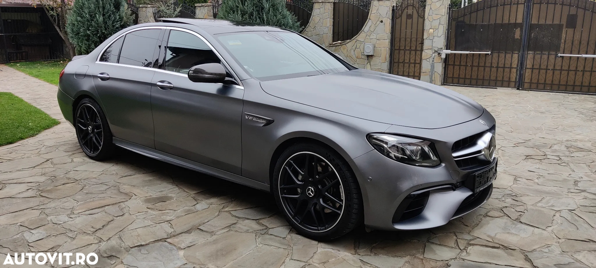 Mercedes-Benz E AMG 63 4Matic AMG Speedshift 9G-MCT - 3