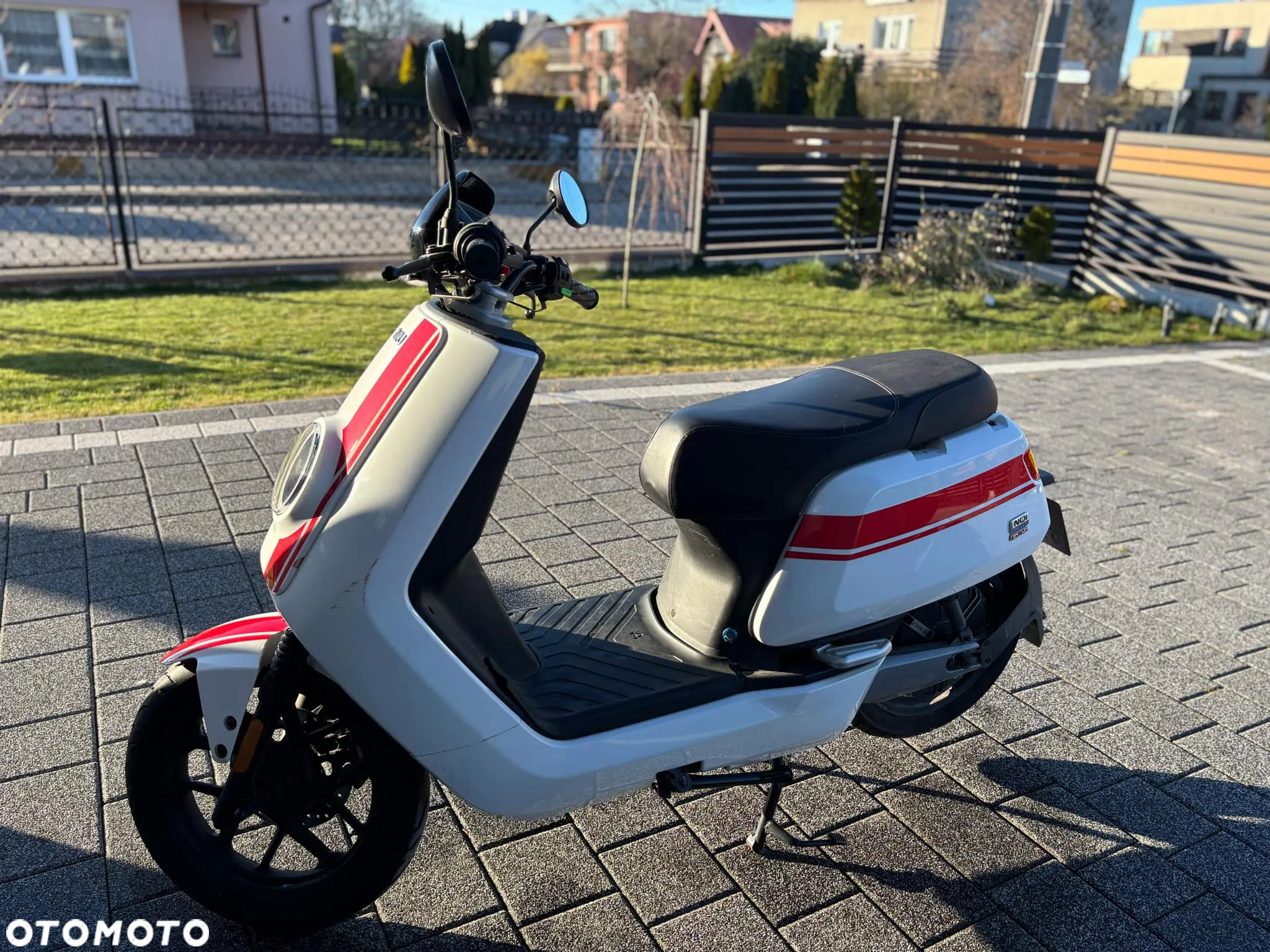 Niu NQI - 4