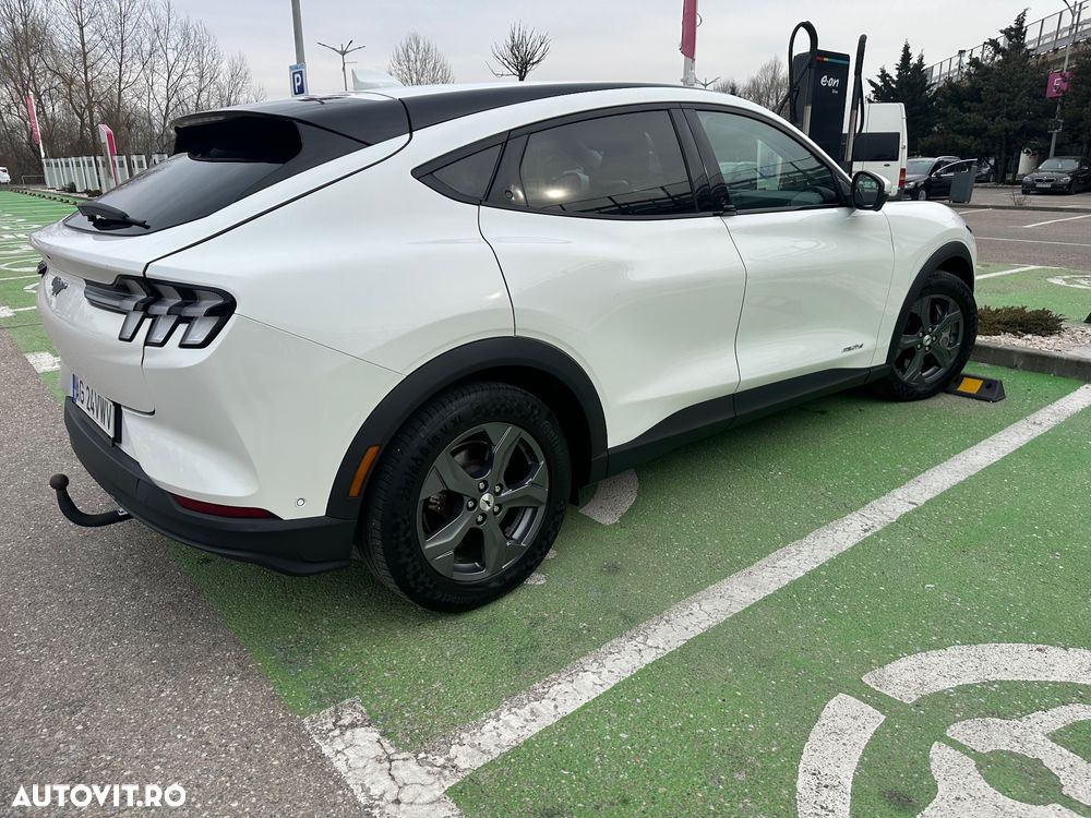 Ford Mustang Mach-E Standard - 8