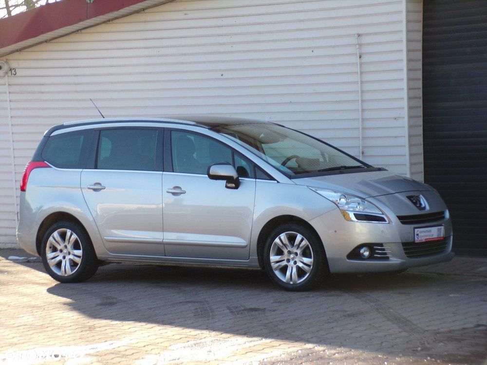 Peugeot 5008 - 3
