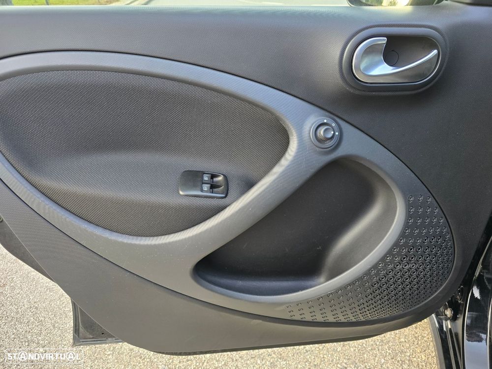 Smart ForFour Electric Drive Passion - 21