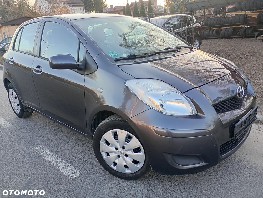 Toyota Yaris 1.33 VVT-i Cool - 11