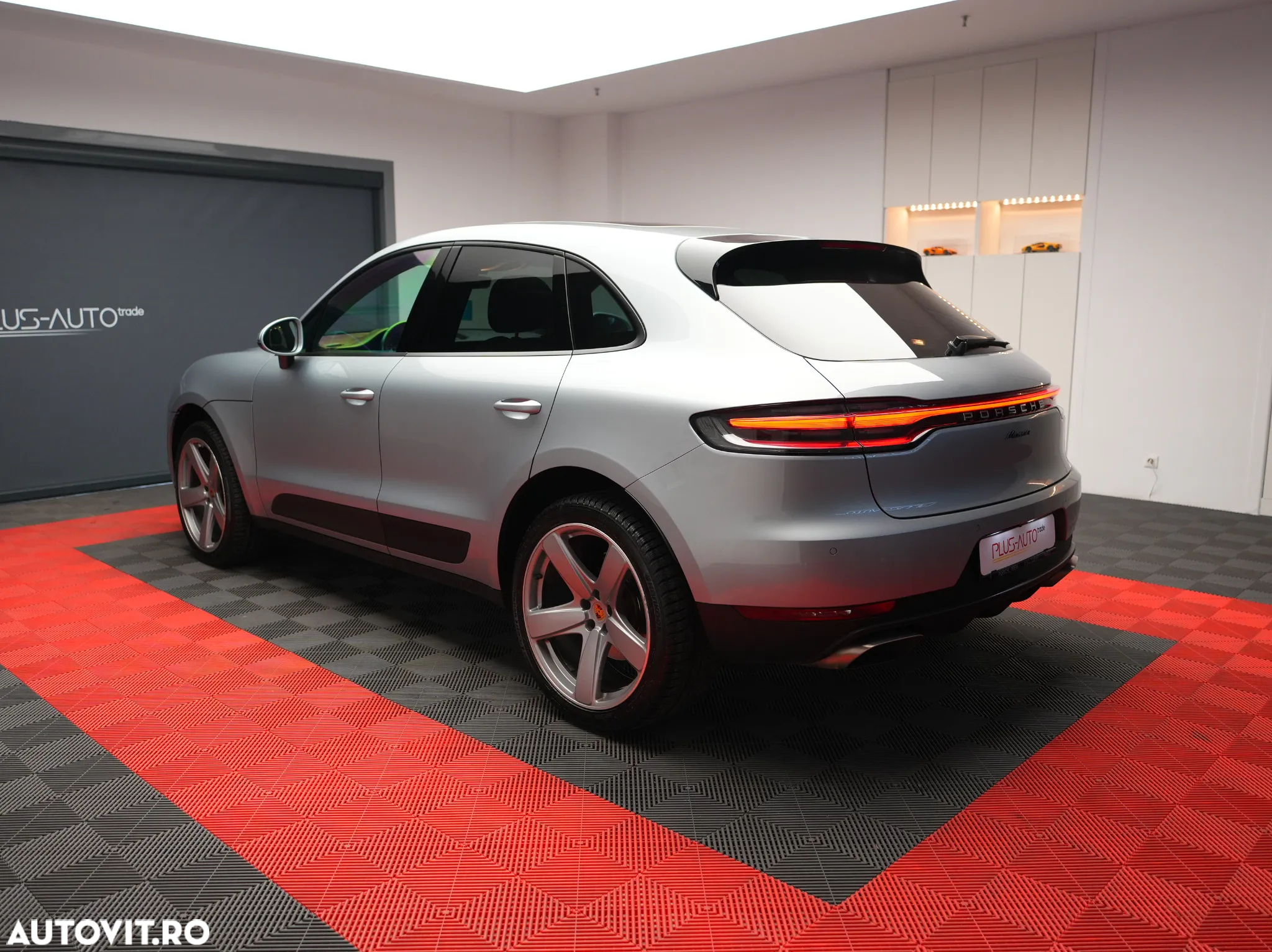 Porsche Macan Standard - 7