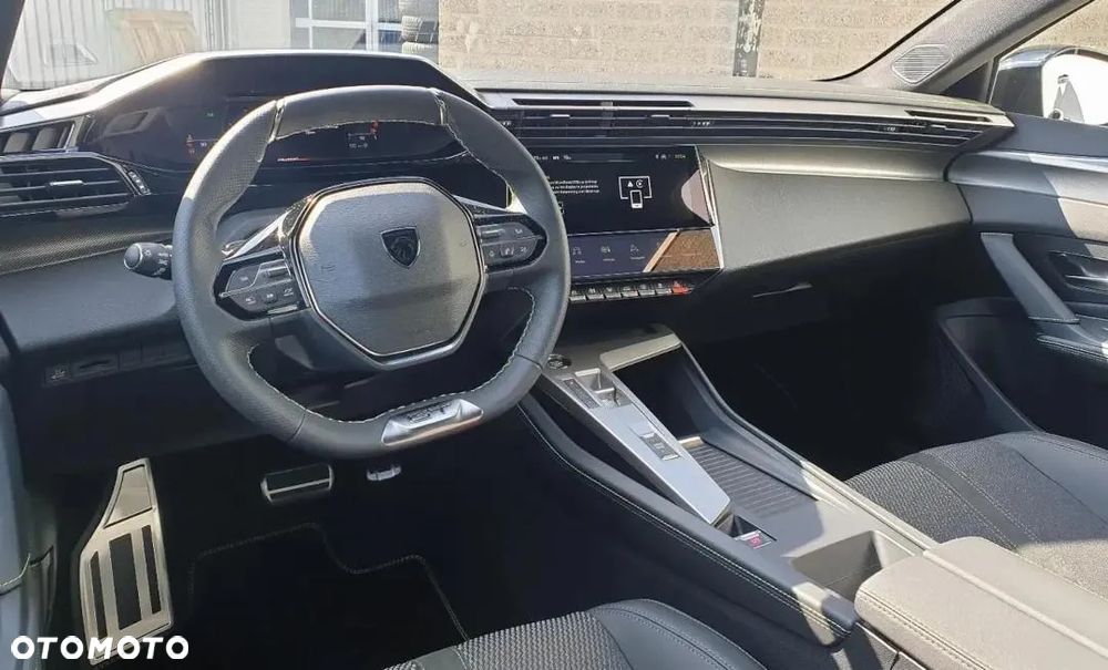 Peugeot 408 1.2 PureTech mHEV GT S&S e-DSC6 - 11