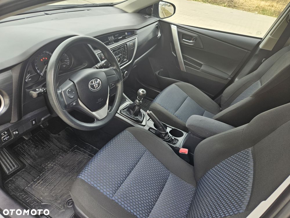 Toyota Auris 1.33 Dual-VVT-i Comfort - 25