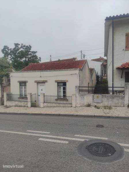 Vende-se Moradia T3 Santa Clara - Grande imagem: 2/10