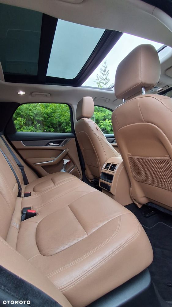 Jaguar F-Pace D200 AWD R-Dynamic SE 90th Anniversary Edition - 38