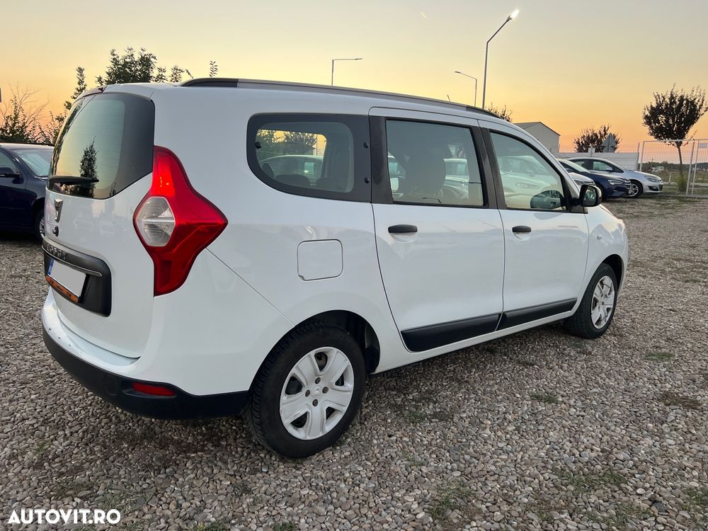 Dacia Lodgy 1.5 Blue dCi Laureate - 2