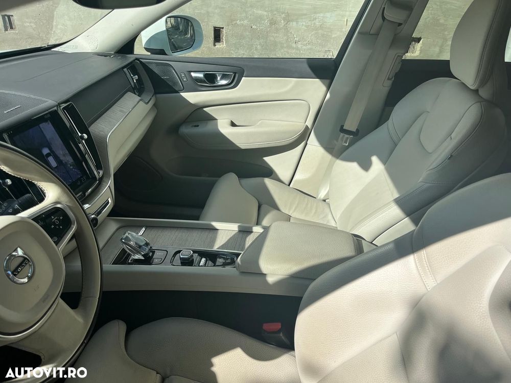 Volvo XC 60 T8 Twin Engine AWD Inscription - 9