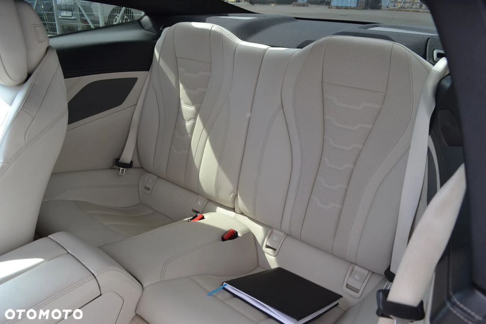 BMW Seria 8 M850i xDrive - 9