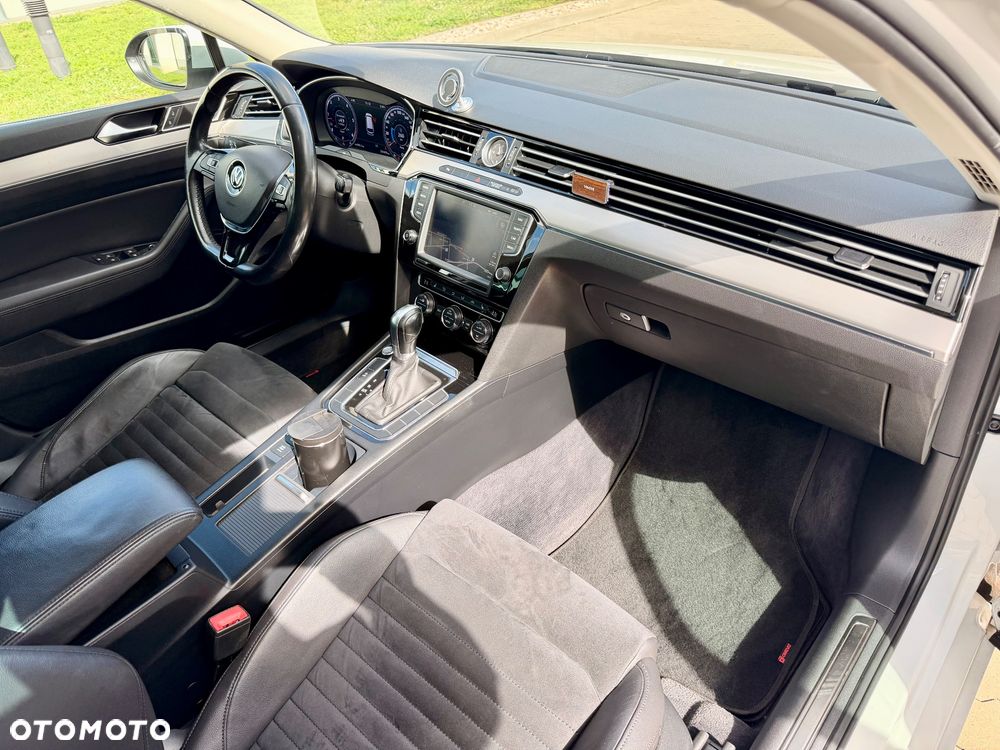 Volkswagen Passat 2.0 TDI SCR Comfortline DSG - 24
