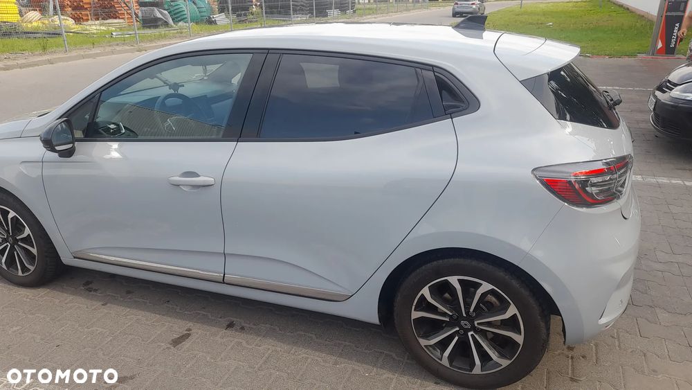 Renault Clio E-TECH 140 INTENS - 11