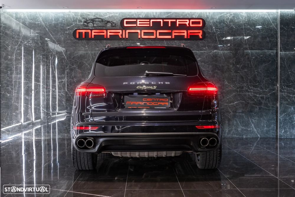 Porsche Cayenne S E-Hybrid - 3