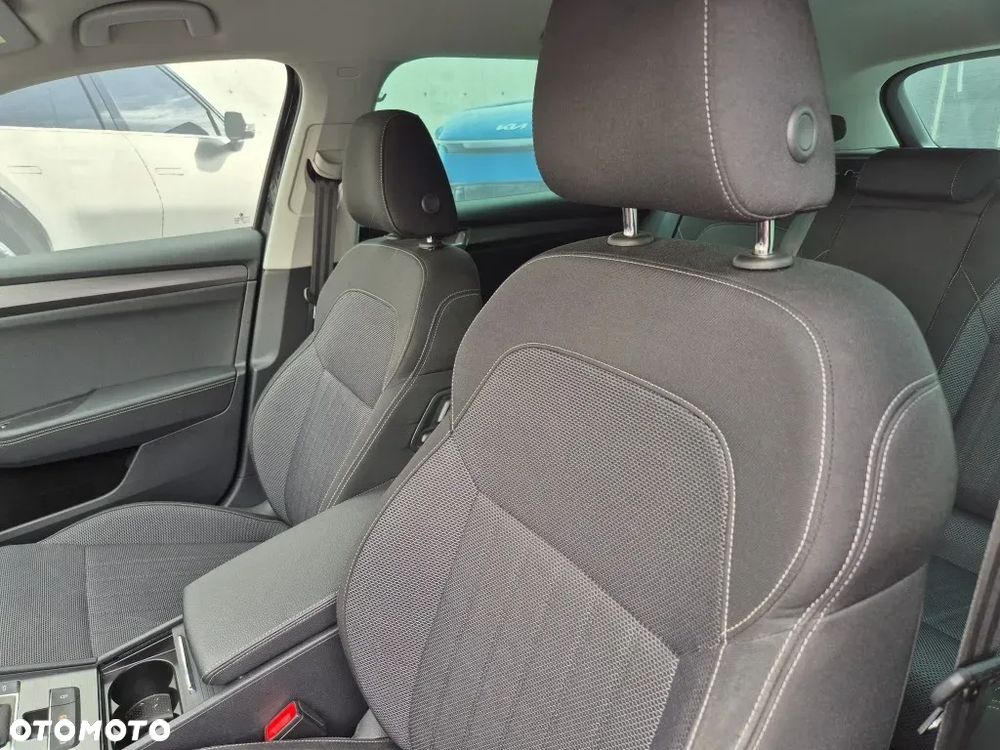 Skoda Superb 2.0 TDI SCR Style DSG - 8