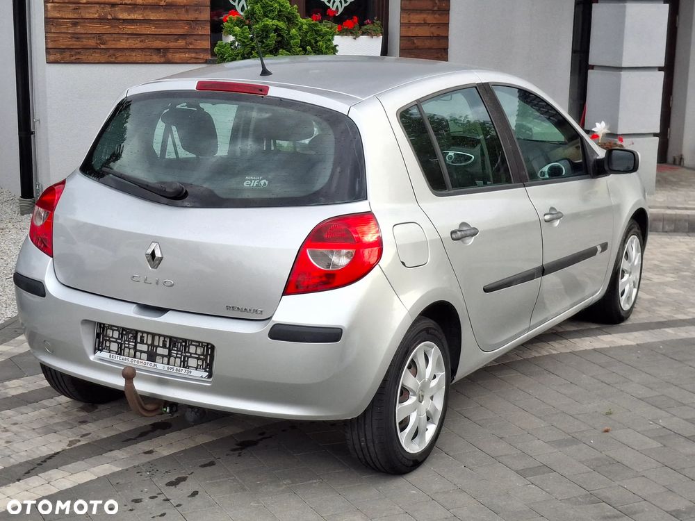 Renault Clio 1.2 TCE Authentique - 17