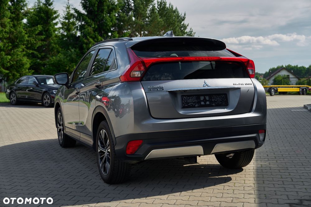 Mitsubishi Eclipse Cross - 10