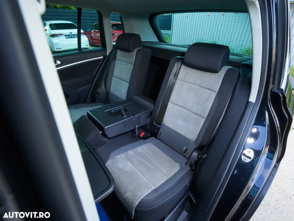 Volkswagen Tiguan - 30