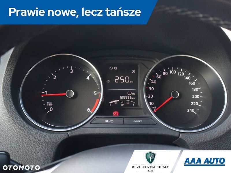 Volkswagen Polo - 12