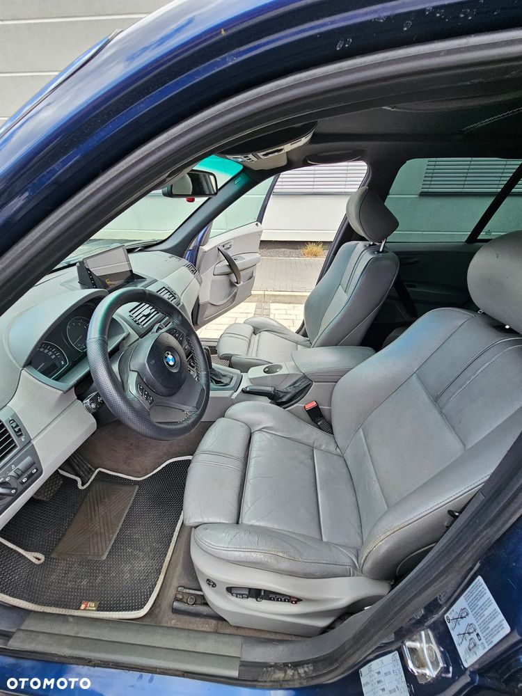 BMW X3 3.0i - 4