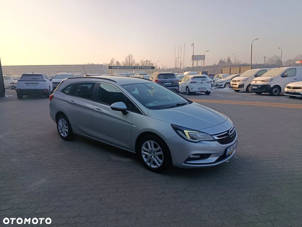 Opel Astra 1.6 CDTI Enjoy - 3