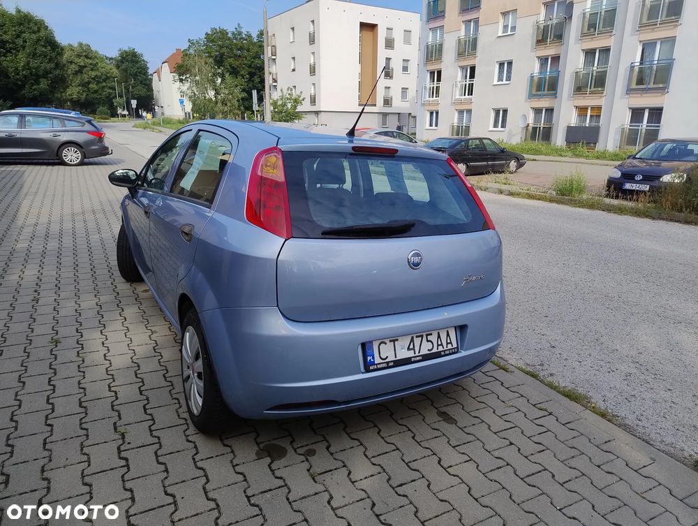 Fiat Punto 1.4 16V Dynamic - 3