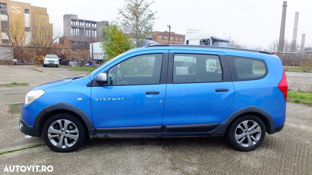 Dacia Lodgy TCe 115 Stepway - 3