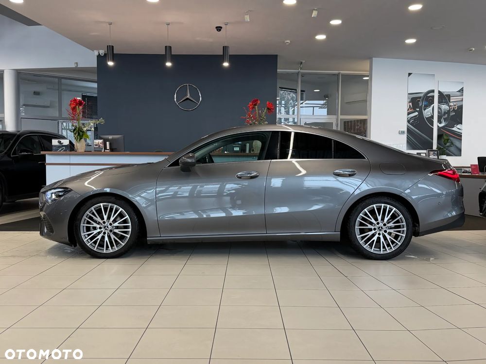 Mercedes-Benz CLA 180 Progressive 7G-DCT - 2