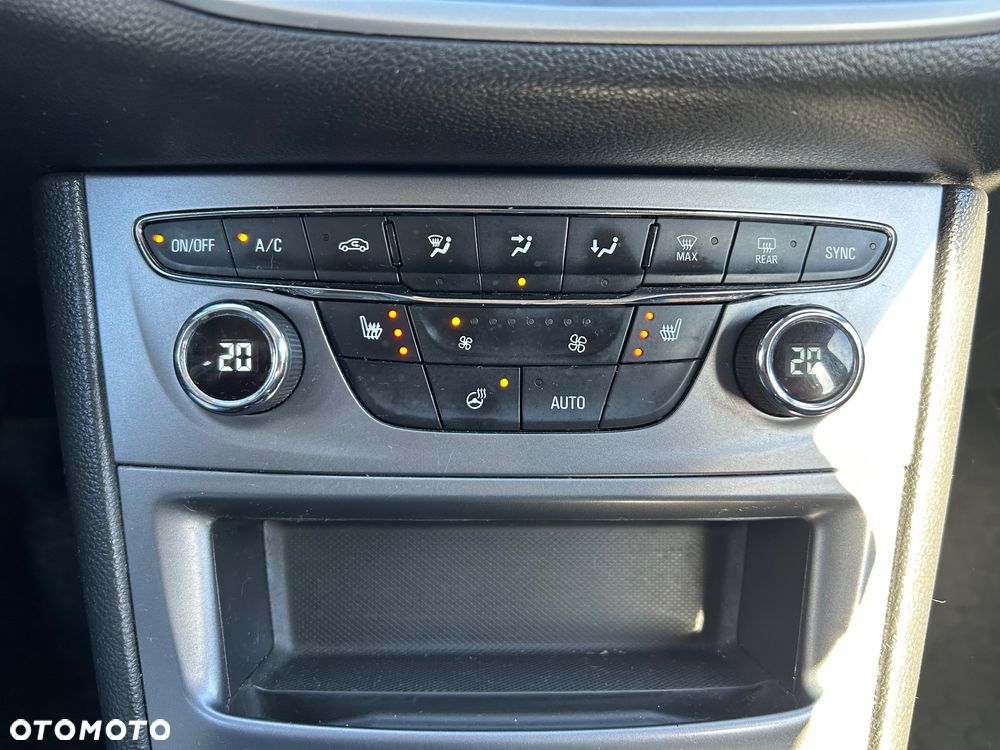 Opel Astra - 18