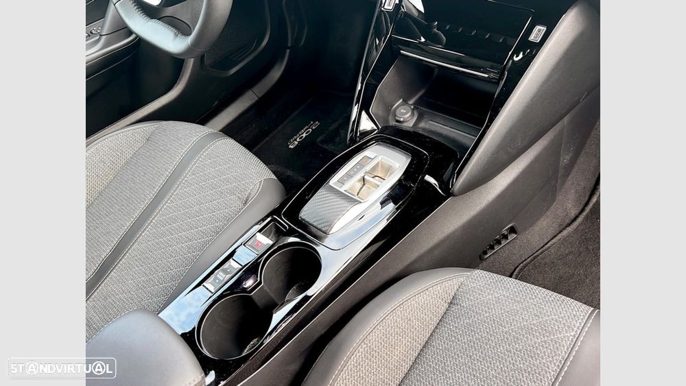 Peugeot 2008 1.2 Hybrid Allure e-DCS6 - 21