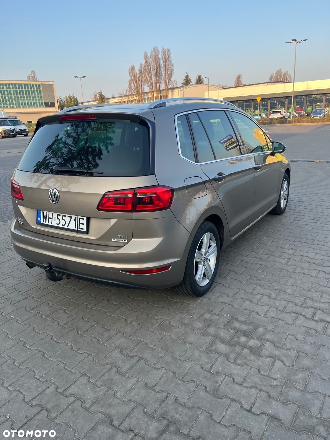 Volkswagen Golf Sportsvan 1.2 TSI (BlueMotion Technology) DSG Comfortline - 3