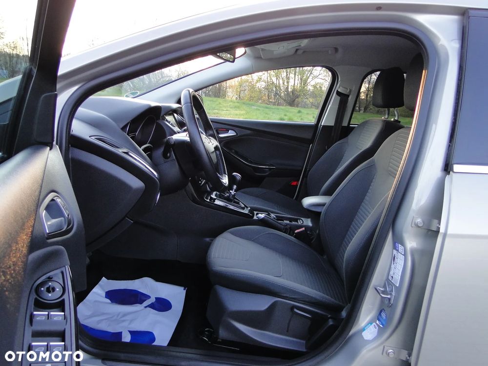 Ford Focus 1.0 EcoBoost STart-Stopp-System TITANIUM X - 5