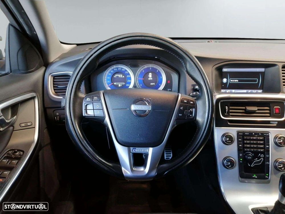 Volvo V60 - 11