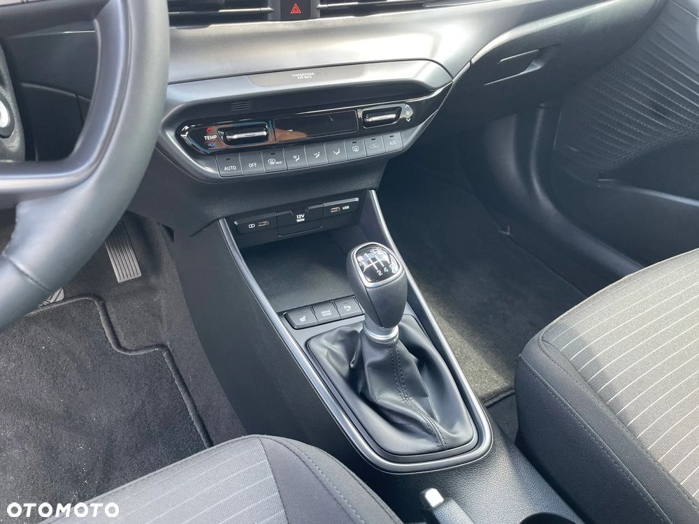 Hyundai i20 - 25