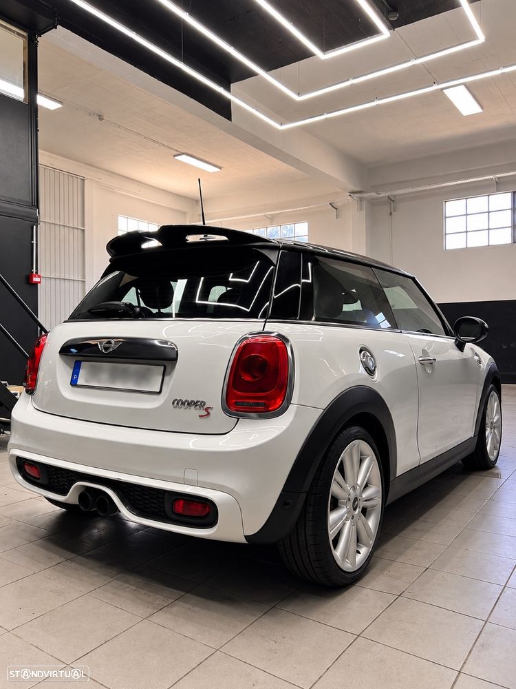 MINI 3 Portas Cooper SD - 4