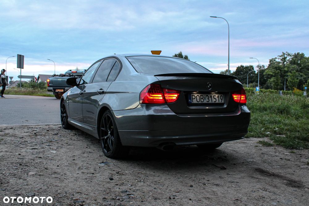 BMW Seria 3 320d xDrive - 4