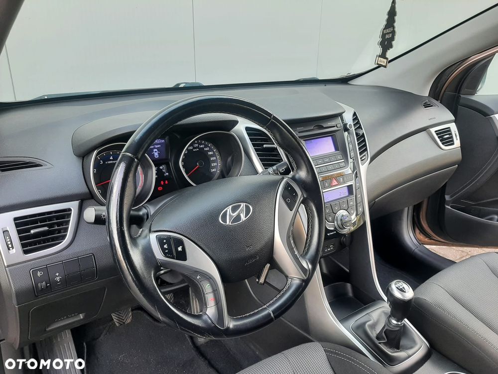 Hyundai i30 1.4 Premium - 5