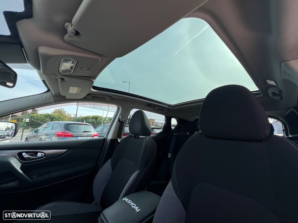 Nissan Qashqai 1.5 dCi Acenta Connect - 19