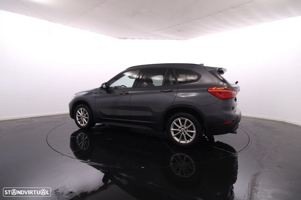 BMW X1 16 d sDrive Advantage Auto - 4